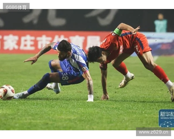 上海嘉定汇龙vs重庆铜梁龙首发:向余望出战,铜梁龙赢球就升超