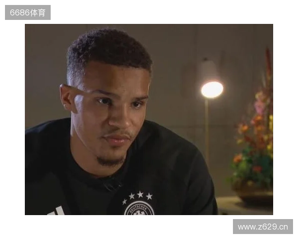 佳夫:我曾与塞内加尔以及芬兰接触,两年后重返德国队很开心